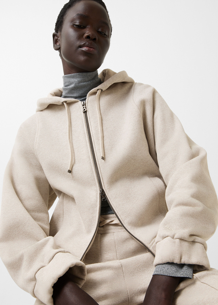 254-8607-9466-781_s01_life_detail_02_b2c_1758874213