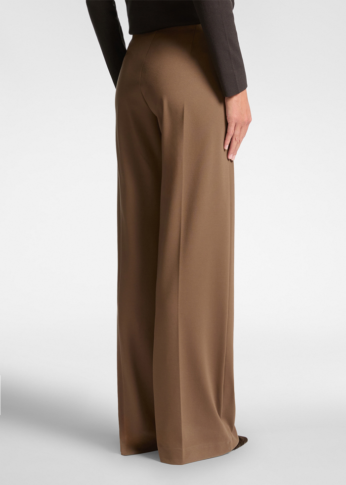 P151P000341N052_02I_high-res