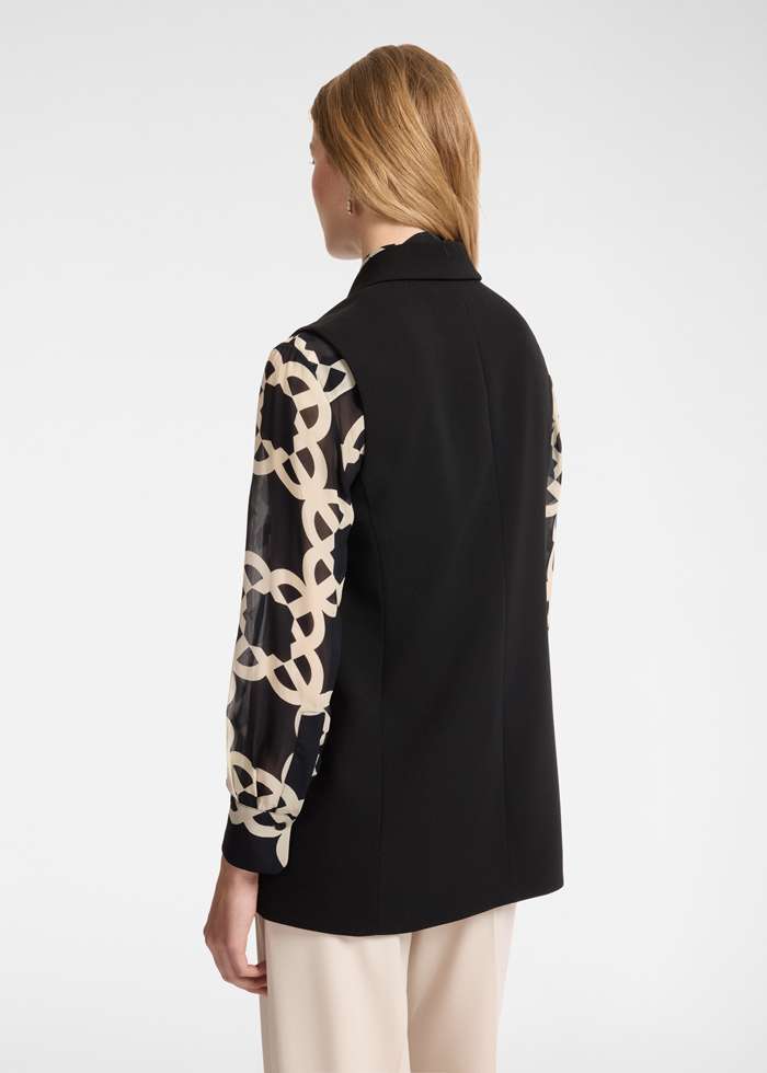 R811Z000023N033_05I_high-res