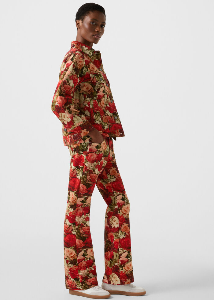 262-1631-1227-576_s01_life_outfit_01_b2c_1764082932