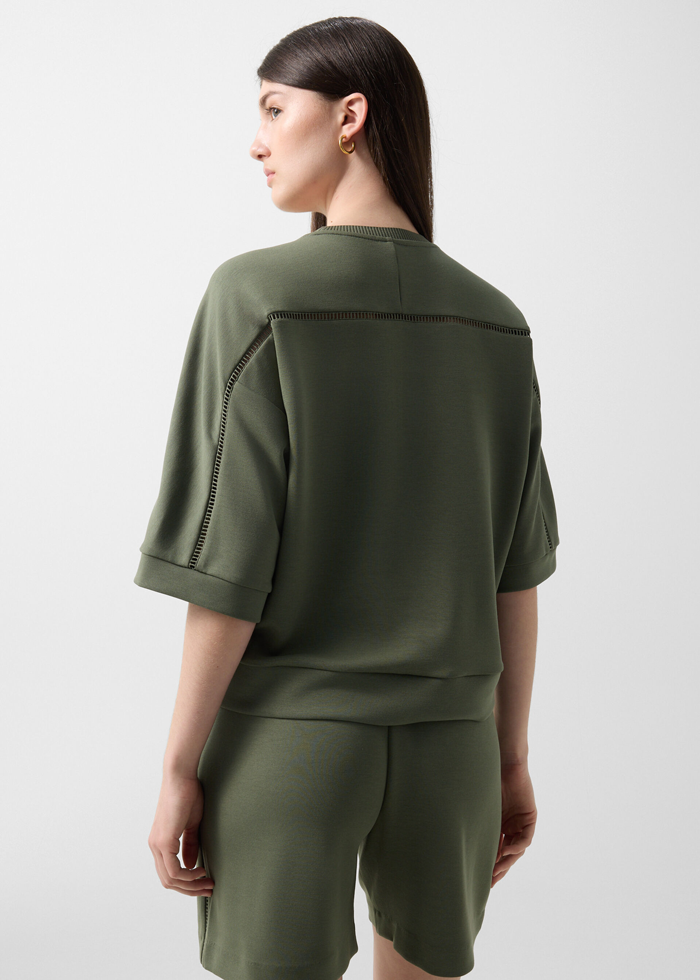 262-8626-1332-266_s01_life_backtop_01_b2c_1772199954